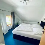 Kapitaens Hus 1- Nur 550m Zum Strand, Mit Infrarotsauna, Grosser Garten, Kamin, Whirlpool Nyaraló Graal-Müritz