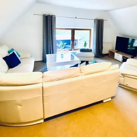度假居 Kapitaens Hus 1- Nur 550m Zum Strand, Mit Infrarotsauna, Grosser Garten, Kamin, Whirlpool 格拉尔-米里茨