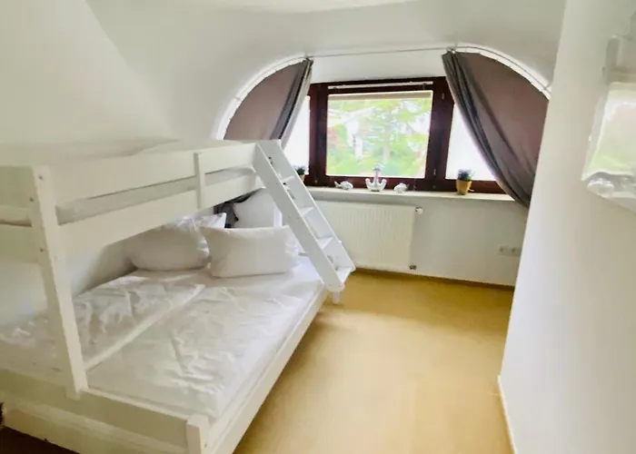 Kapitaens Hus 1- Nur 550m Zum Strand, Mit Infrarotsauna, Grosser Garten, Kamin, Whirlpool * 格拉尔-米里茨